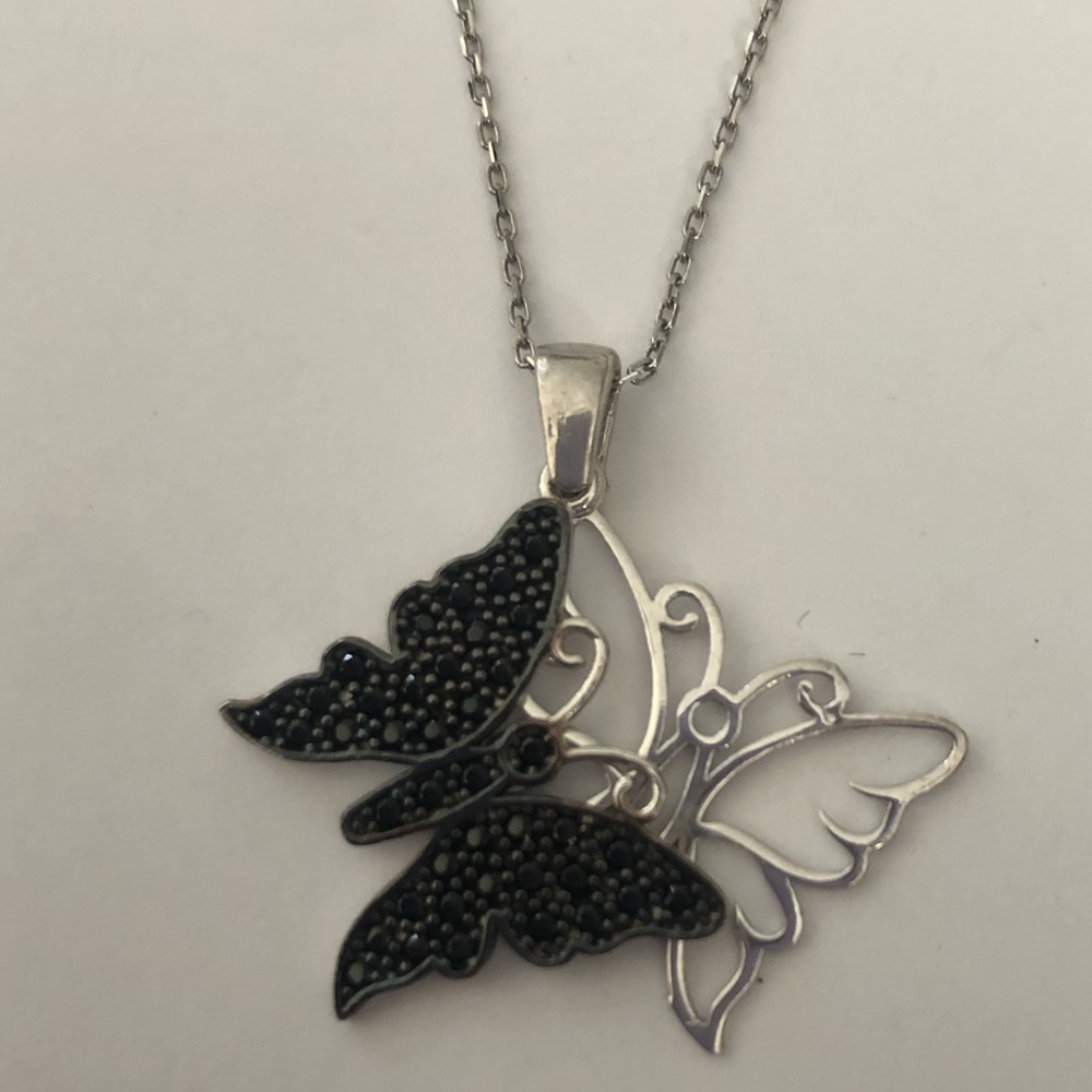925 Silver butterfly necklace clear cz - Picture 7 of 7